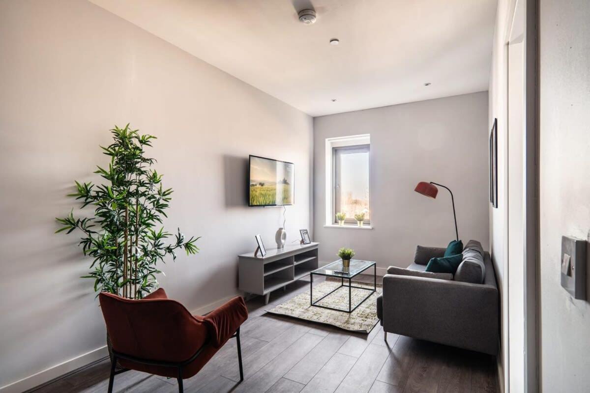 Modern & Spacious 2 Bed Apartment In Waterloo Liverpool Zewnętrze zdjęcie