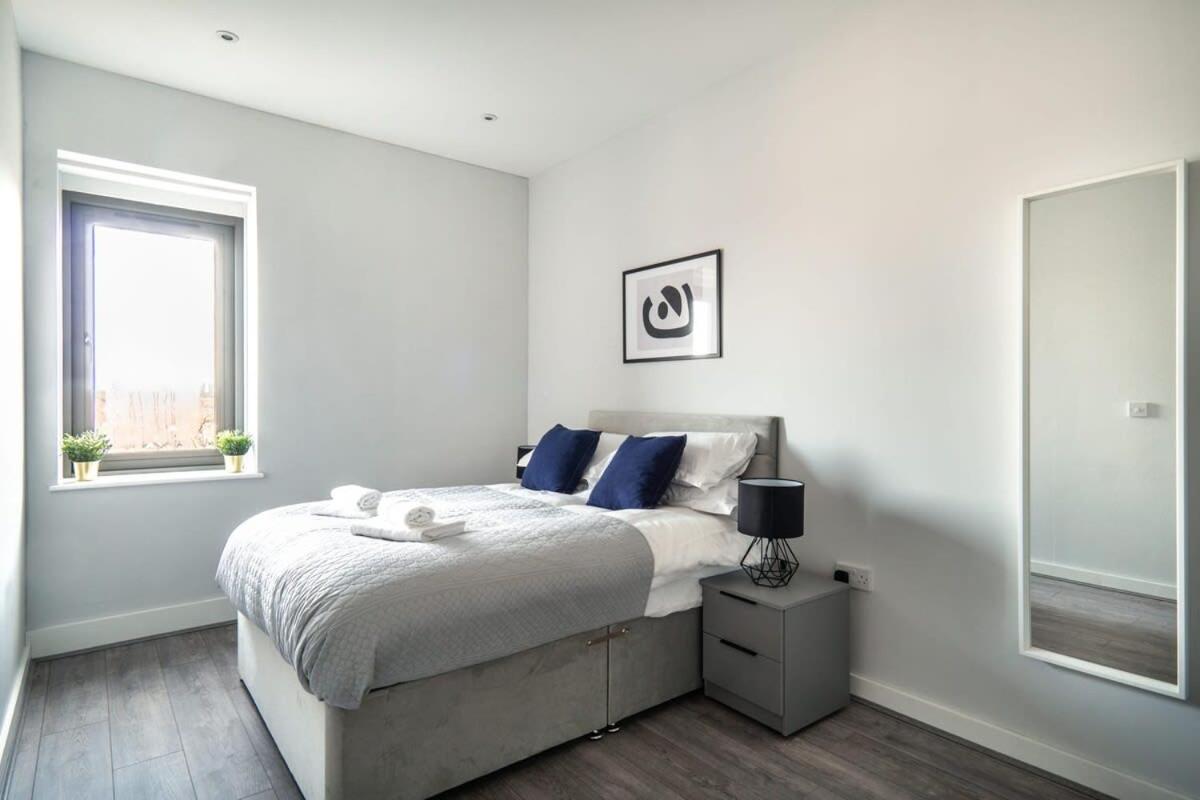 Modern & Spacious 2 Bed Apartment In Waterloo Liverpool Zewnętrze zdjęcie